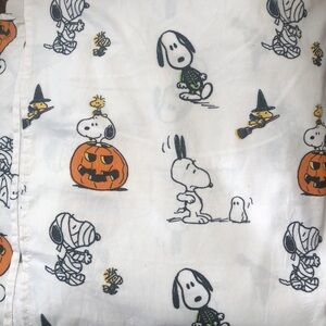 Peanuts Berkshire Halloween ￼Snoopy Queen Flat Sheet Charlie Brown Woodstock ￼